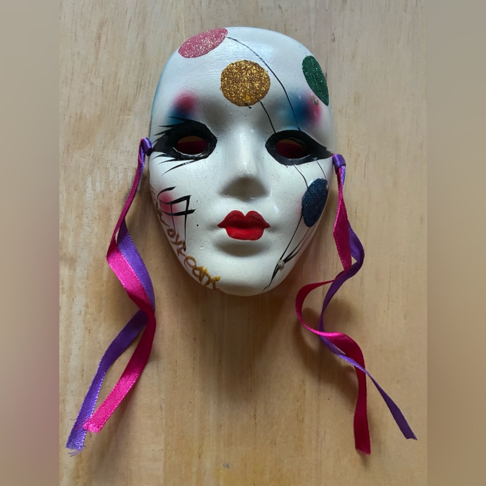 Ceramic Mardi Gras Masquerade Wall Art Face Mask Glitter Balloon Design